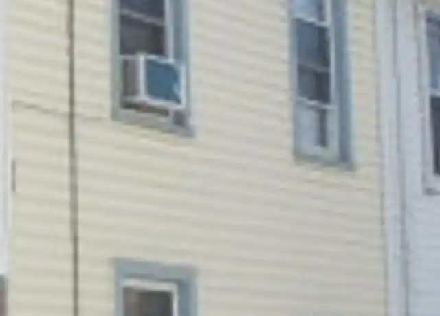 Property at 1020 Orchard Ave, Lebanon, PA, 17046, 2 beds, 1 bath, [object Object]