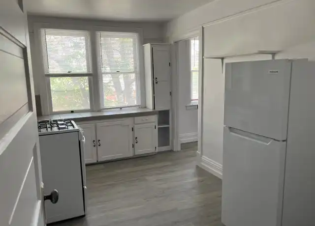 Property at 510 6th St NW Unit B, Albuquerque, NM, 87102, 2 beds, 1 bath, [object Object]