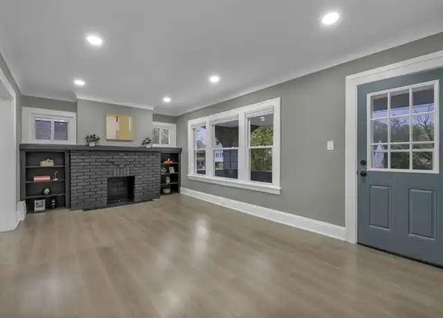 Property at 1080 E 169th St Unit 2, Cleveland, OH, 44110, 2 beds, 1 bath, [object Object]