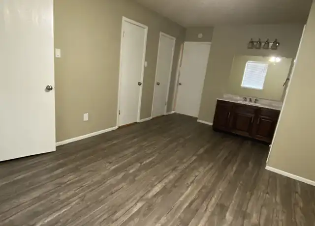 Property at 6800 Camden Ln Unit 23, Groves, TX, 77619, 1 bed, 1 bath, [object Object]