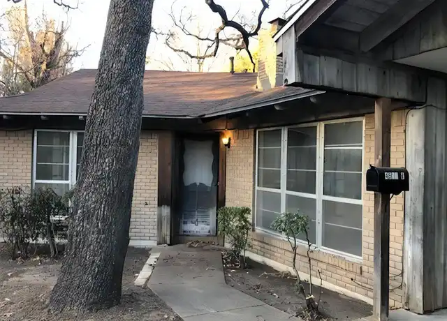 Property at 4511 Norma St, Fort Worth, TX, 76103, 2 beds, 1 bath, [object Object]