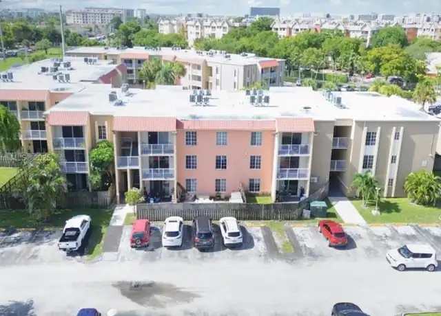 Property at 5231 Geneva Way #307, Doral, FL, 33166, 2 beds, 1 bath, [object Object]