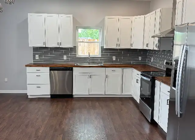 Property at 106 N Claud Ave Unit 108, Bolivar, MO, 65613, 3 beds, 2 baths, [object Object]