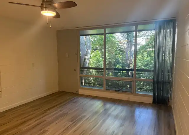 Property at 4916 SW 56th Ave Unit 220, Portland, OR, 97221, 1 bed, 1 bath, [object Object]