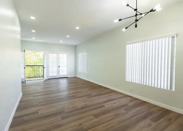 Property at 1620 S Bentley Ave Unit 201, Los Angeles, CA, 90025, 3 beds, 2 baths, [object Object]