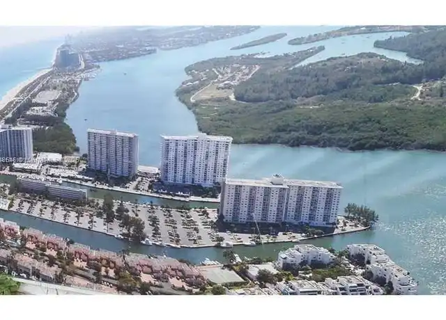 Property at 500 Bayview Dr #725, Sunny Isles Beach, FL, 33160, 1 bed, 1.5 baths, [object Object]