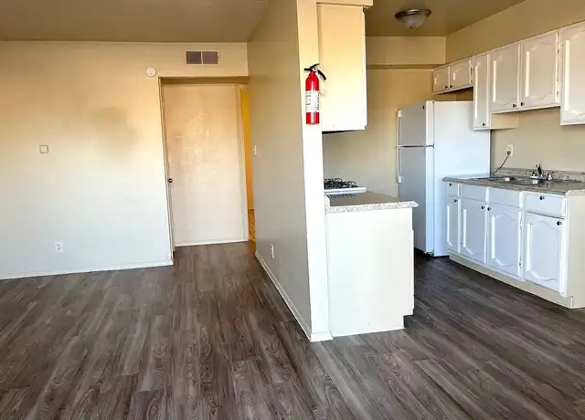 Property at Chama Court Apartments - 604 Chama St SE, Albuquerque, NM, 87108, 1 bed, 1 bath, [object Object]