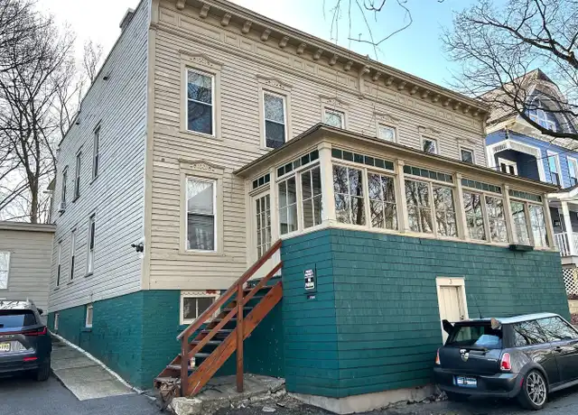 Property at 23-25 Prospect Ave Fl 2, Troy, NY, 12180, 2 beds, 1 bath, [object Object]