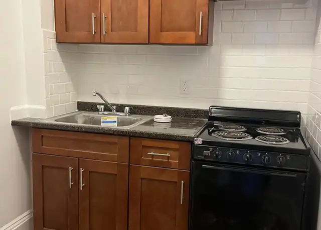 Property at 1334 Commonwealth Ave Unit 5, Allston, MA, 02134, 2 beds, 1 bath, [object Object]