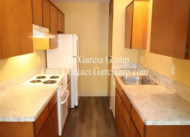 Property at 3712 S Kelly Ave Unit 11, Portland, OR, 97239, 2 beds, 1 bath, [object Object]