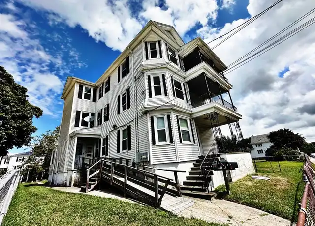 Property at 528 Lawton St Unit 2, Fall River, MA, 02721, 3 beds, 1 bath, [object Object]
