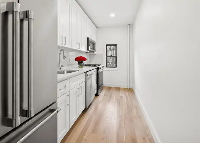 Property at 18 Palmer Ave Unit 3, Bronxville, NY, 10708, 2 beds, 1 bath, [object Object]