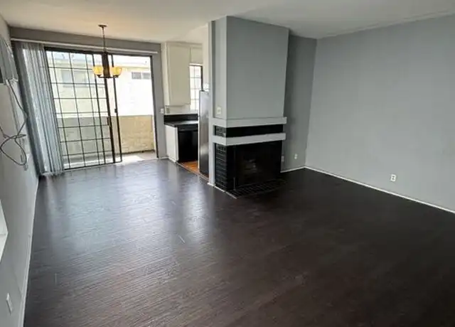 Property at 3648 Motor Ave Unit 105, Los Angeles, CA, 90034, 2 beds, 2 baths, [object Object]