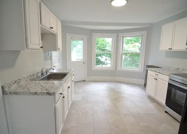 Property at 208 Irving St Unit 2F, Framingham, MA, 01702, 1 bed, 1 bath, [object Object]