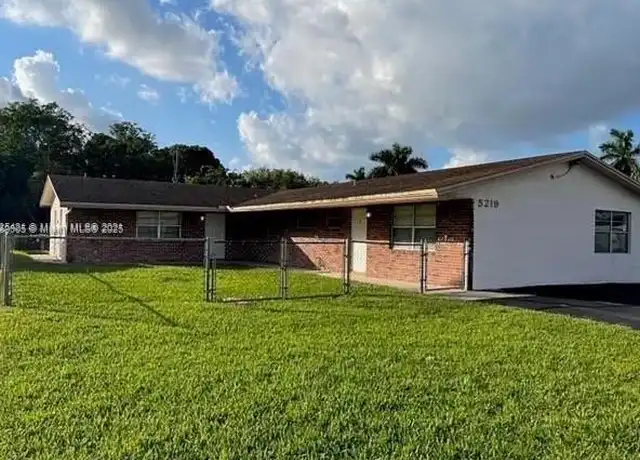 Property at 5219 SW 43rd Ter #1, Fort Lauderdale, FL, 33314, 3 beds, 2 baths, [object Object]
