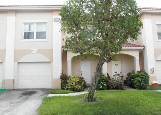 Property at 912 Talia Cir, Lake Worth, FL, 33461, 3 beds, 2.5 baths, [object Object]