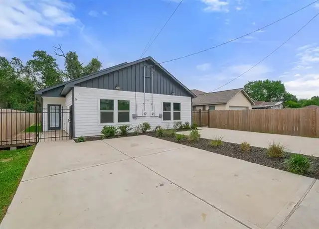 Property at 7502 Sandle St Unit A, Houston, TX, 77088, 3 beds, 2 baths, [object Object]