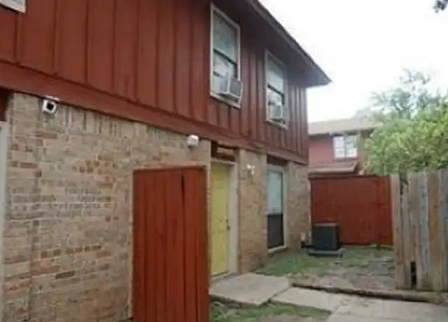 Property at 1317 Southport Dr Unit C, Austin, TX, 78704, 2 beds, 1.5 baths, [object Object]