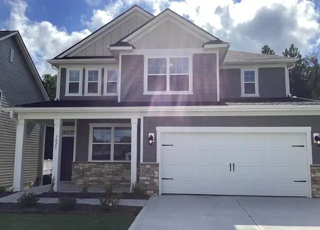Property at 1028 Bethany Dallas Dr, Charlotte, NC, 28214, 5 beds, 3 baths, [object Object]