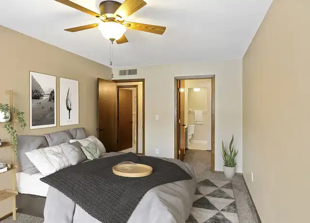 Property at Willoway Apartments - 13401 Morgan Ave S, Burnsville, MN, 55337, 1-2 bed, 1-2 bath, [object Object]