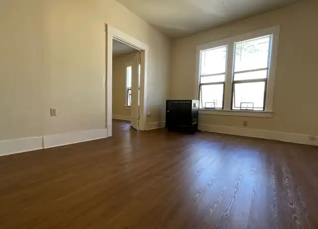 Property at 1911 E Roy St Unit 5, Seattle, WA, 98112, 1 bed, 1 bath, [object Object]