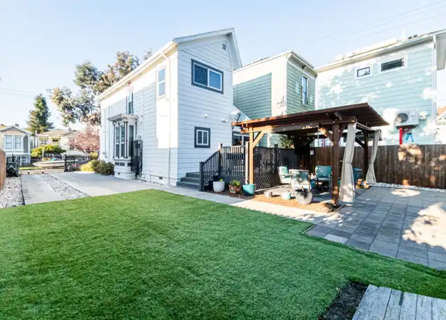Property at 882 Wood St Unit 2, Oakland, CA, 94607, 2 beds, 1 bath, [object Object]