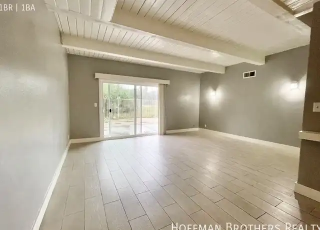 Property at 917 Paseo Grande Unit 5, Corona, CA, 92882, 1 bed, 1 bath, [object Object]
