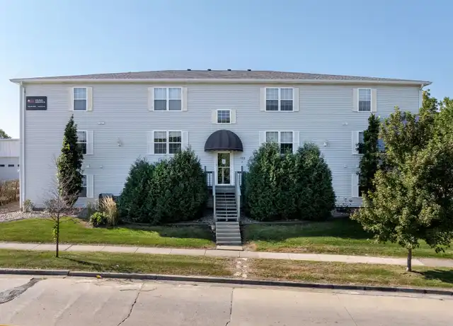 Property at 108 Oak Creek Plz Unit 2-12, Bloomington, IL, 61704, 2 beds, 1 bath, [object Object]