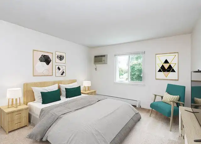 Property at Rolling Green Apartments - 1a Rolling Green Dr, Amherst, MA, 01002, 1-4 bed, 1-1.5 bath, [object Object]