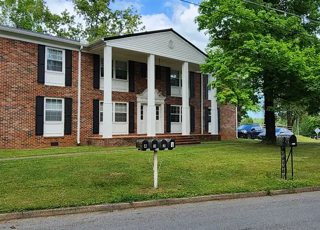 Property at 408 Guille St, Athens, TN, 37303, 2 beds, 1 bath, [object Object]