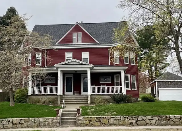 Property at 1125 Commercial St Unit Top Floor, Weymouth, MA, 02189, 1 bed, 1 bath, [object Object]