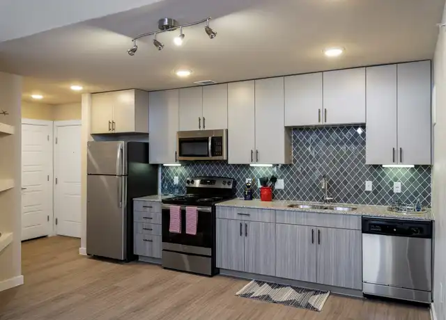 Property at 1800 S Interstate 35 Frontage Rd, Austin, TX, 78704, 1 bed, 1 bath, [object Object]