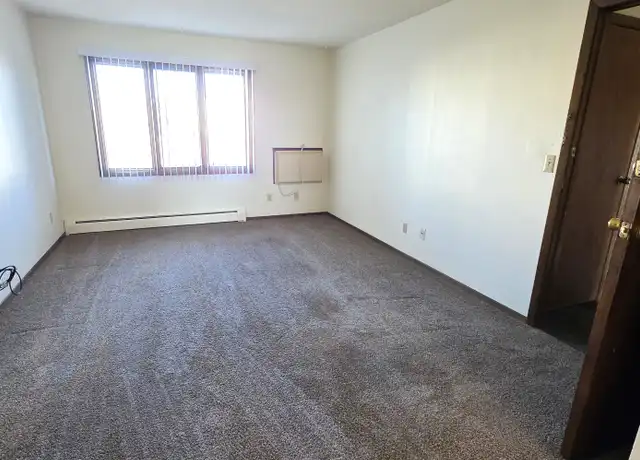 Property at 1801 6th St SE Unit B, Minot, ND, 58701, 2 beds, 1 bath, [object Object]