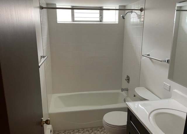Photo of 7730 Wildwood Ct Unit 2N, Darien, IL 60561