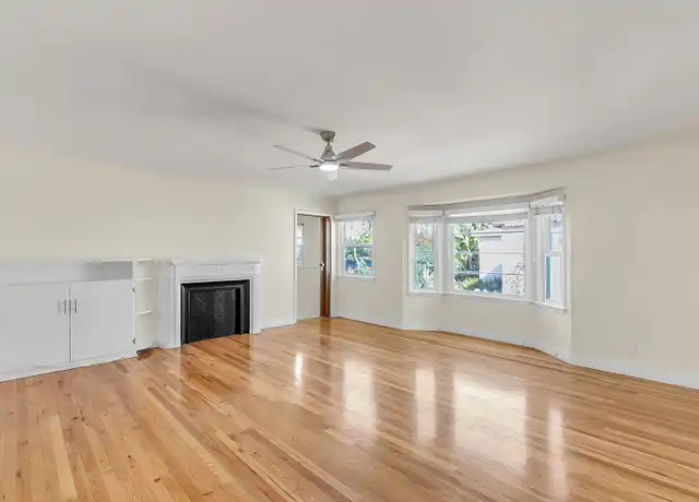 Property at 2401 20th St Unit 2401 B, Santa Monica, CA, 90405, 3 beds, 1 bath, [object Object]