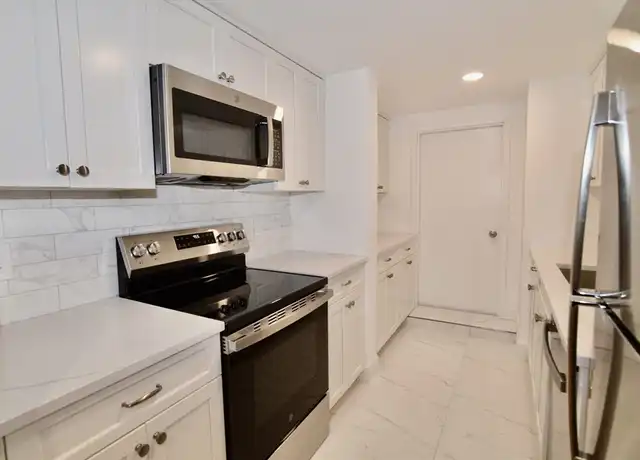 Property at 72 Longwood Ave #72, Brookline, MA, 02446, 2 beds, 1 bath, [object Object]