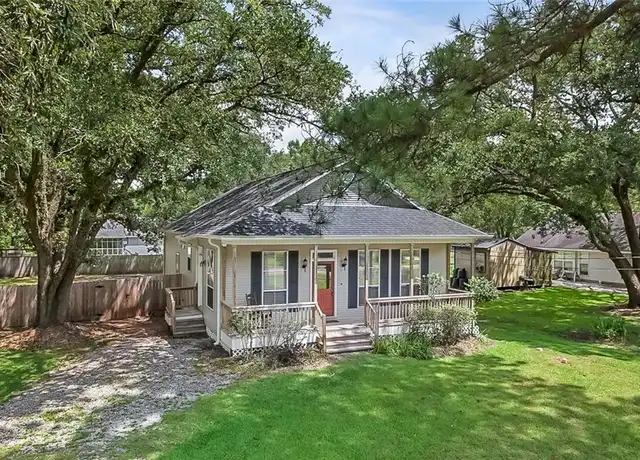 Property at 24 Mary St, Madisonville, LA, 70447, 3 beds, 2 baths, [object Object]