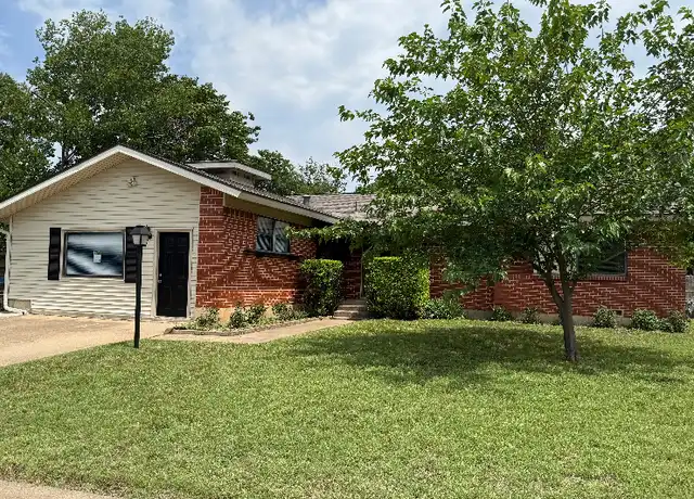 Property at 8274 Lifford Pl, Fort Worth, TX, 76116, 4 beds, 2 baths, [object Object]