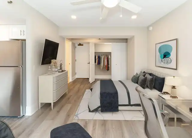 Property at 244 E. Pearson - 244 E Pearson St, Chicago, IL, 60611, 0 beds, 1 bath, [object Object]