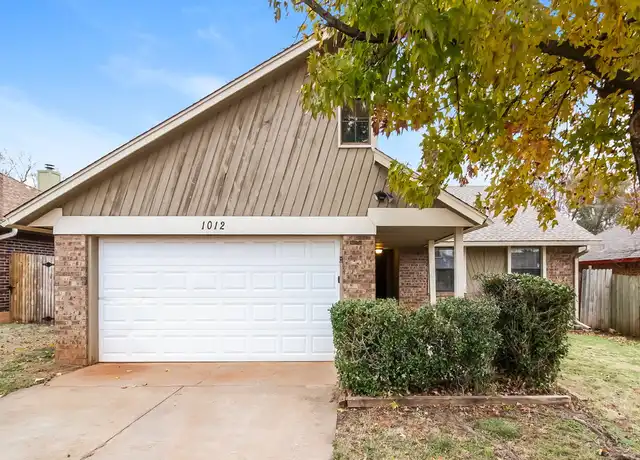 Property at 1012 David Rd, Moore, OK, 73160, 3 beds, 2 baths, [object Object]
