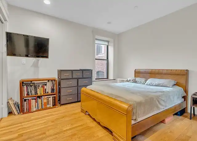 Property at 465-469 Hanover St, Boston, MA, 02113, 1 bed, 1 bath, [object Object]