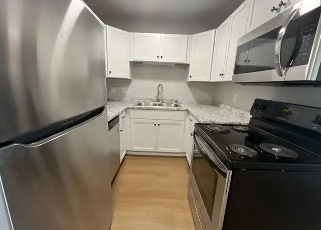 Property at 7440 Century Ave Unit 1, Middleton, WI, 53562, 2 beds, 1 bath, [object Object]