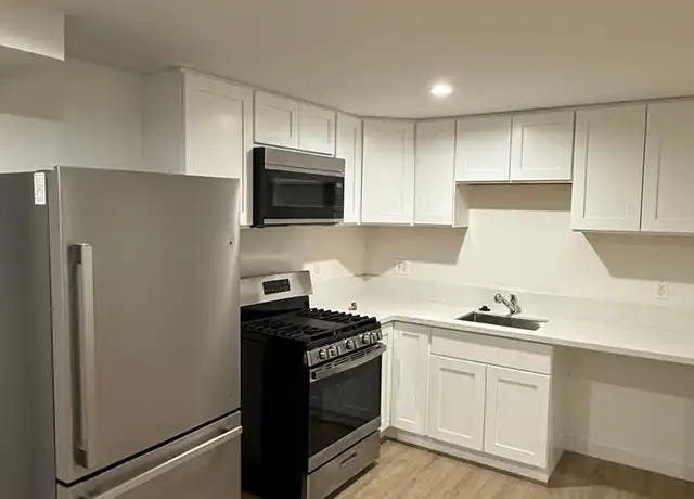 Property at 14359 Haynes St Unit 8, Van Nuys, CA, 91401, 1 bed, 1 bath, [object Object]
