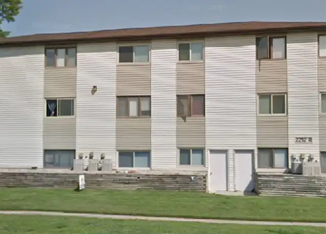 Property at 2212 R St Unit 10, Lincoln, NE, 68503, 2 beds, 1 bath, [object Object]