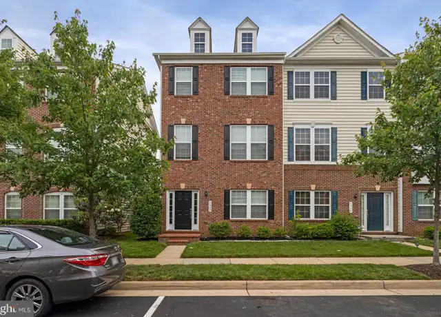 Property at 9947 Fendall St, Manassas, VA, 20110, 3 beds, 2.5 baths, [object Object]