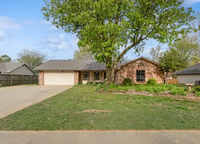 Property at 1902 Oriole St, Springdale, AR, 72764, 3 beds, 2 baths, [object Object]