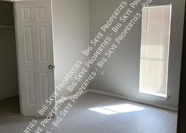 Property at 2706 44th St, Lubbock, TX, 79413, 2 beds, 1 bath, [object Object]