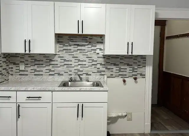 Property at 2 Wall St Unit 3, Worcester, MA, 01604, 3 beds, 1 bath, [object Object]