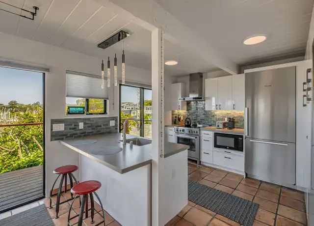 Property at 231 6th Ave, Santa Cruz, CA, 95062, 2 beds, 1 bath, [object Object]