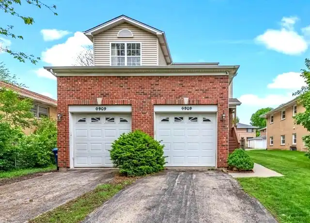 Property at 4909 Spencer Ave Unit B, Lisle, IL, 60532, 2 beds, 2 baths, [object Object]
